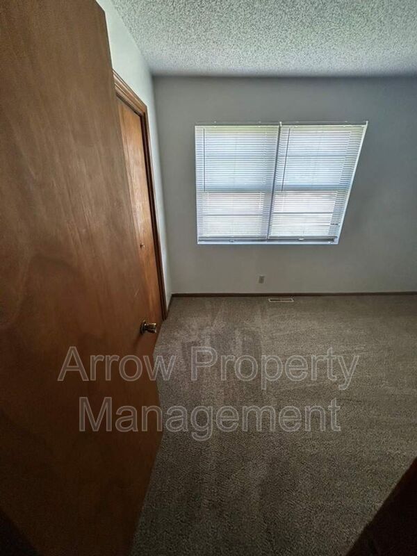 Building Photo - 1304 S Jackson St