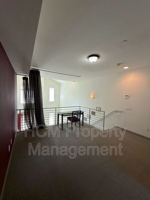 Building Photo - 595 Rockefeller