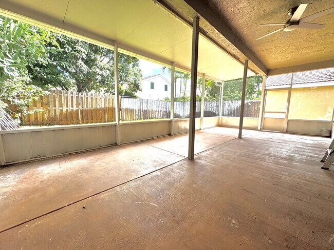 Building Photo - 3565 Danbury Ct