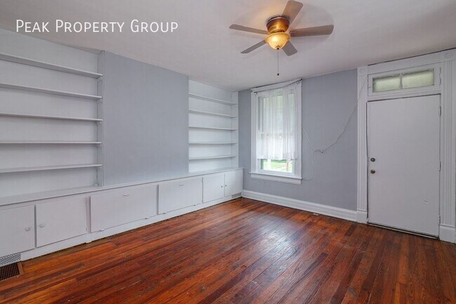 Building Photo - 522 Probasco St