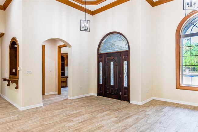 Building Photo - 12446 Willis Waukegan Rd