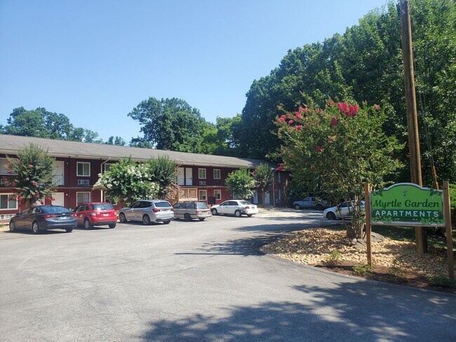 Building Photo - Bright & Spacious 1BR/1BA with Open Concept – Your Perfect Retreat!