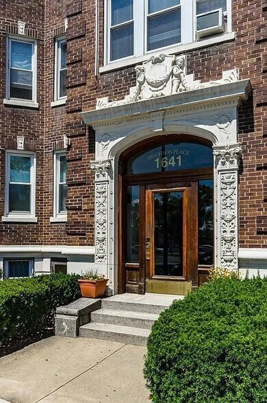 Building Photo - 1641 Commonwealth Ave