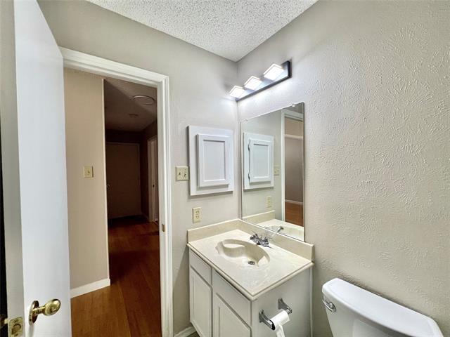 Building Photo - 2735 Wentworth Dr