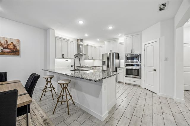 Building Photo - 1425 Alberti Ave