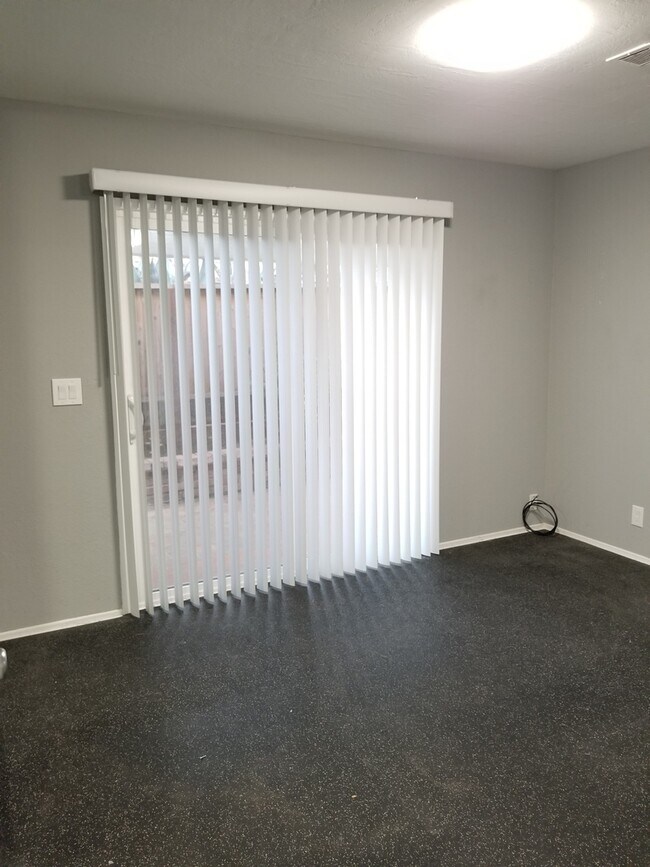 Building Photo - 3 Bed 2 Bath In Martinez (Sunrise Ridge)