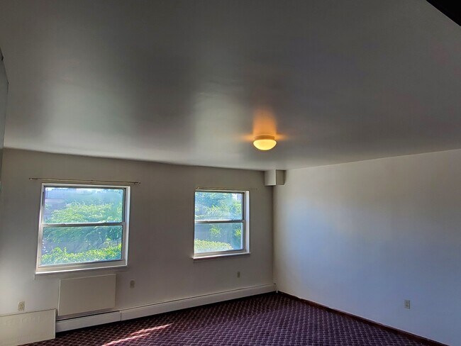 Bedroom 1 - 754 E 216th St