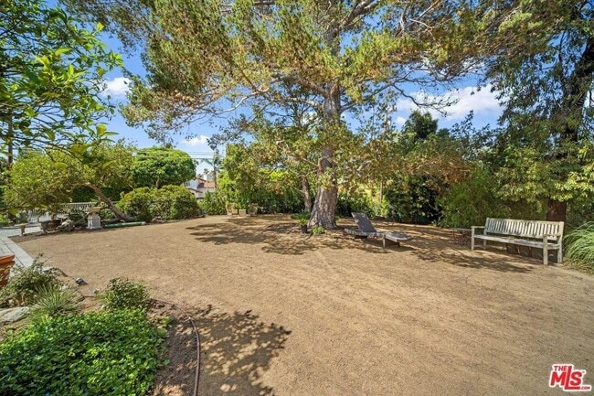 Building Photo - 28952 Selfridge Dr