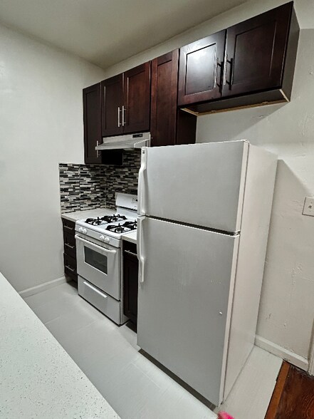 Building Photo - 1523 N McCadden Pl