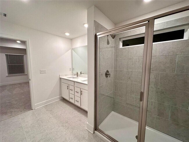 Building Photo - 537 Hyde Rdg Trl