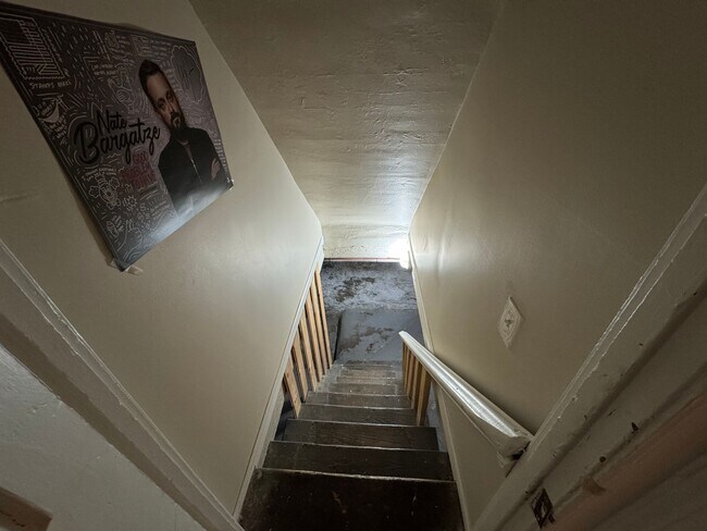 Building Photo - Beautifully Renovated 3BR Row Home in Deutschtown – Spacious, Modern & Incredible Location