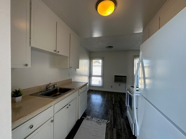 Kitchen - Californian Villas
