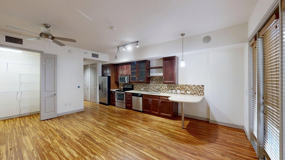 Interior Photo - Griffis Uptown