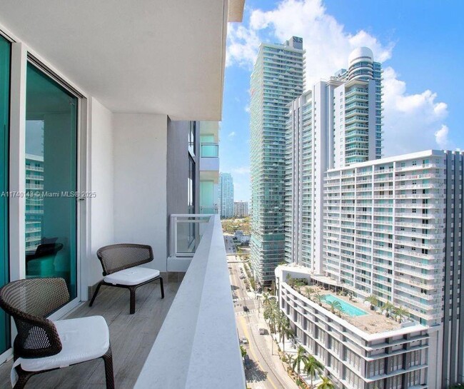 Building Photo - 1080 Brickell Ave