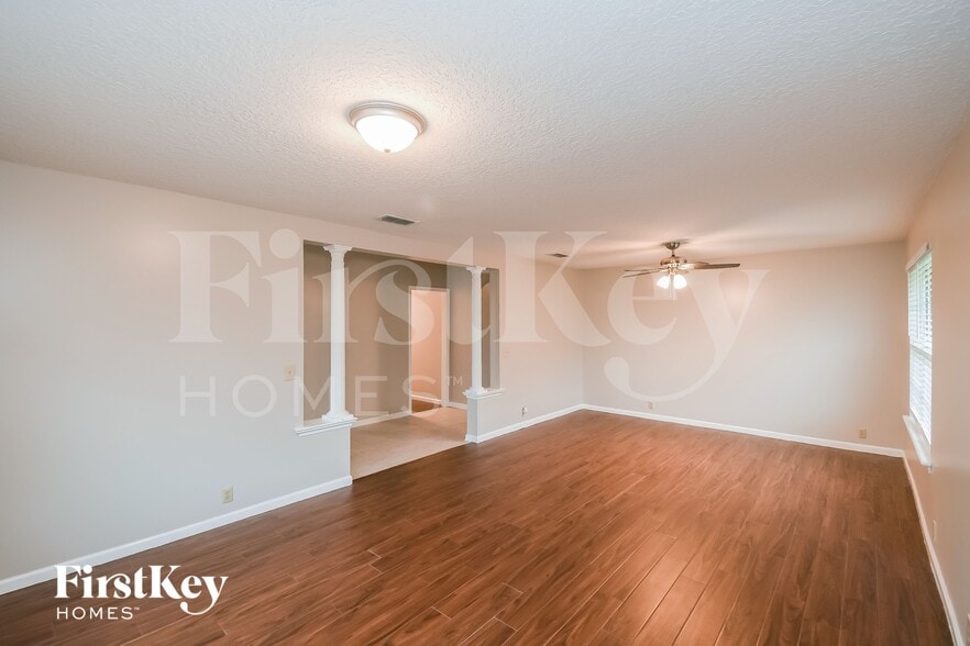 Building Photo - 630 London Morning Ct