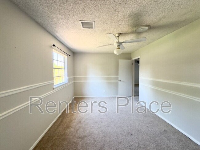 Building Photo - 6310 S 72nd E Pl