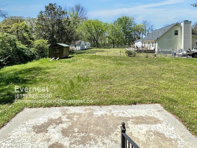 Building Photo - Adorable 3-Bedroom, 2-Bathroom Home in a C...