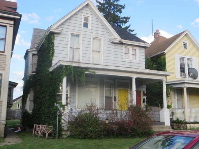 Building Photo - 1211 Fulton St