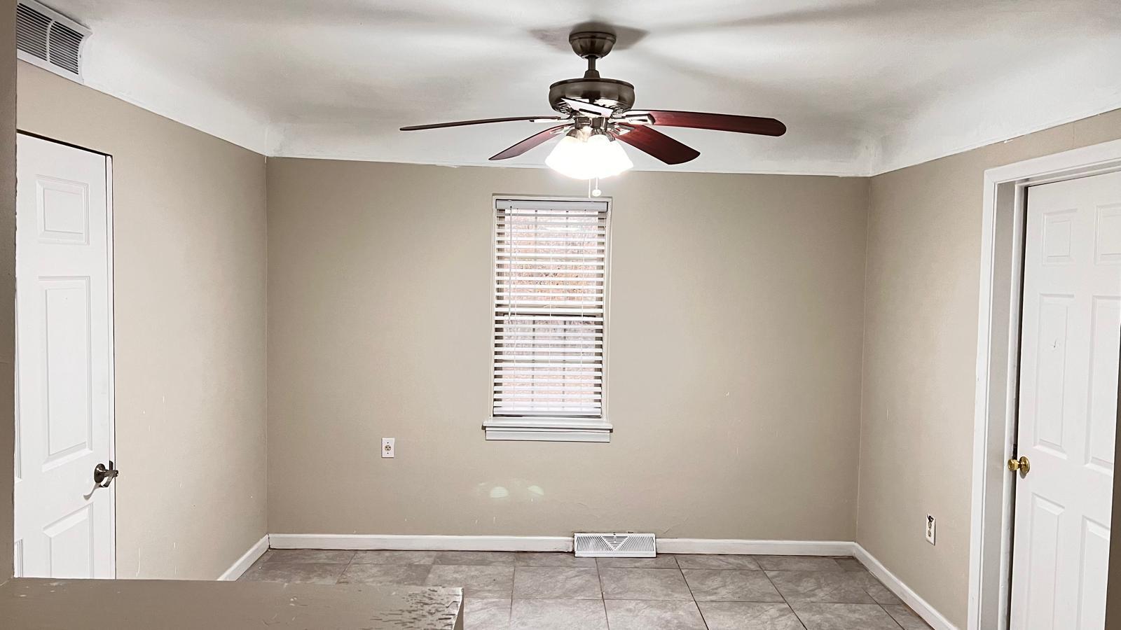 Building Photo - 25323 Orchard Lake Rd