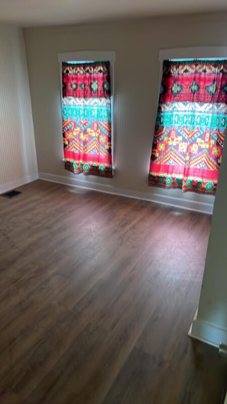 Building Photo - 143 Martz Ave