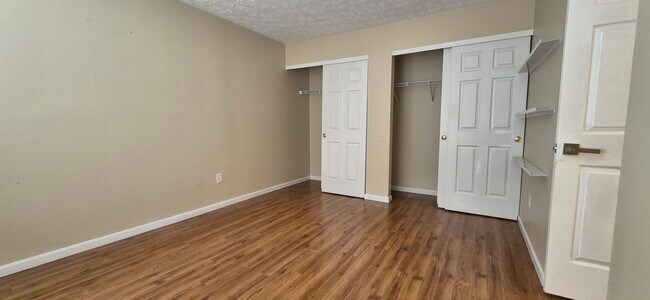 Building Photo - 2999 Iowa Ct