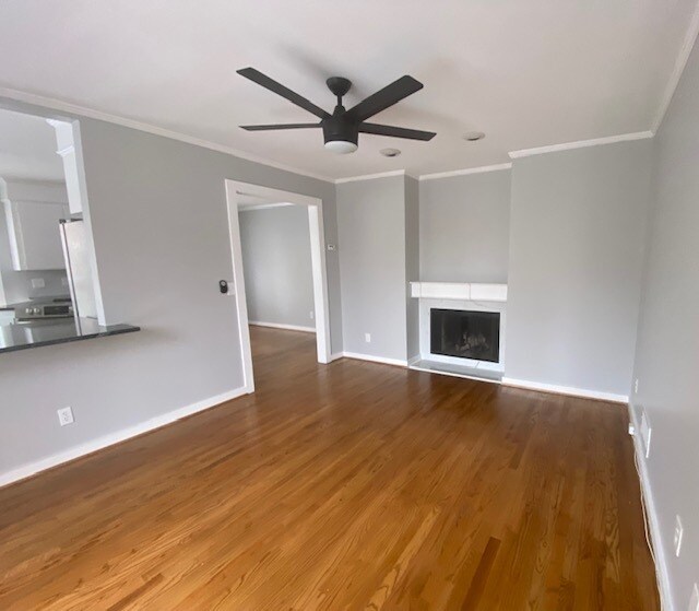 Building Photo - 404 St James St