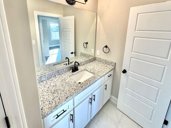 Building Photo - Move In Special! Unique Modern Brand New 5BR home in Stonebriar available for Rental!!