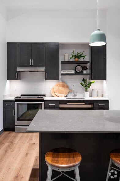 Lounge - Farm by Vintage