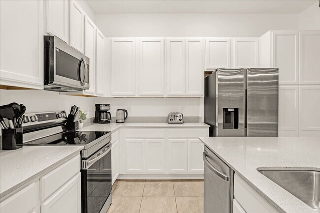 Building Photo - 262 Marcello Blvd