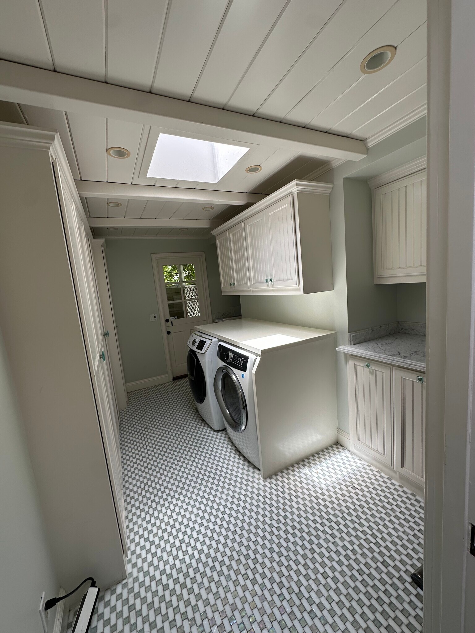 laundry - 1127 Virginia Way