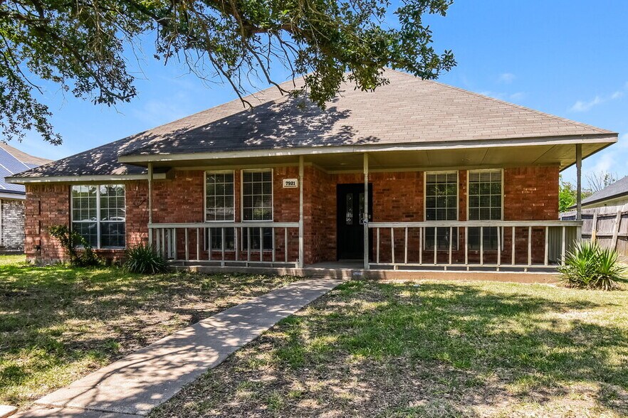 Building Photo - 7921 Wayne Way