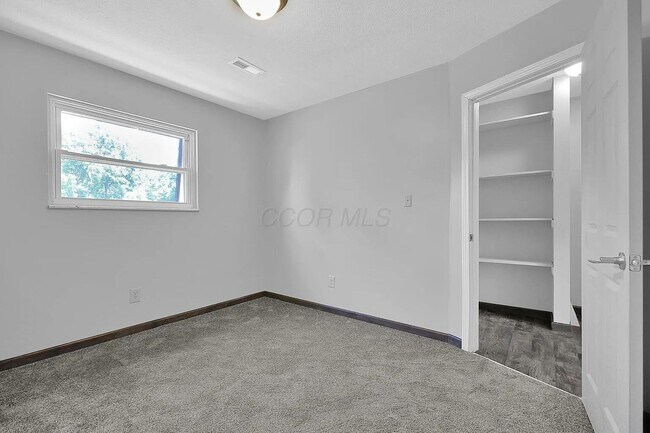 Building Photo - 53 Neil St