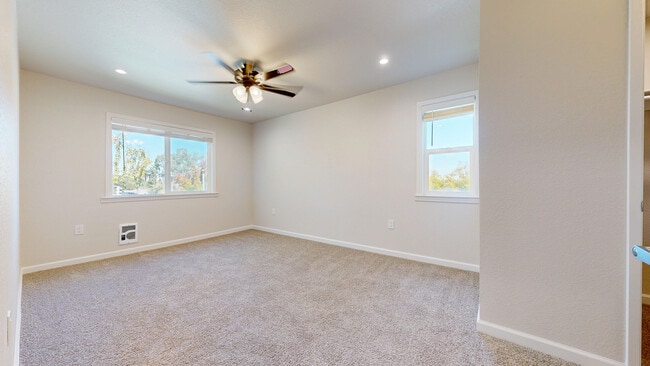 Building Photo - 401 Ignacio Blvd