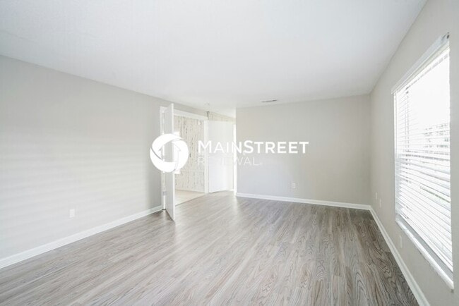 Building Photo - 3 Bedroom Pet-Friendly Home in LAKELAND, F...