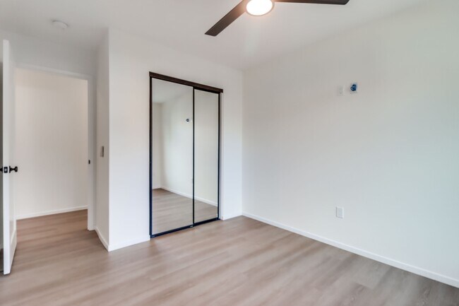 Building Photo - 3042-3044 J St