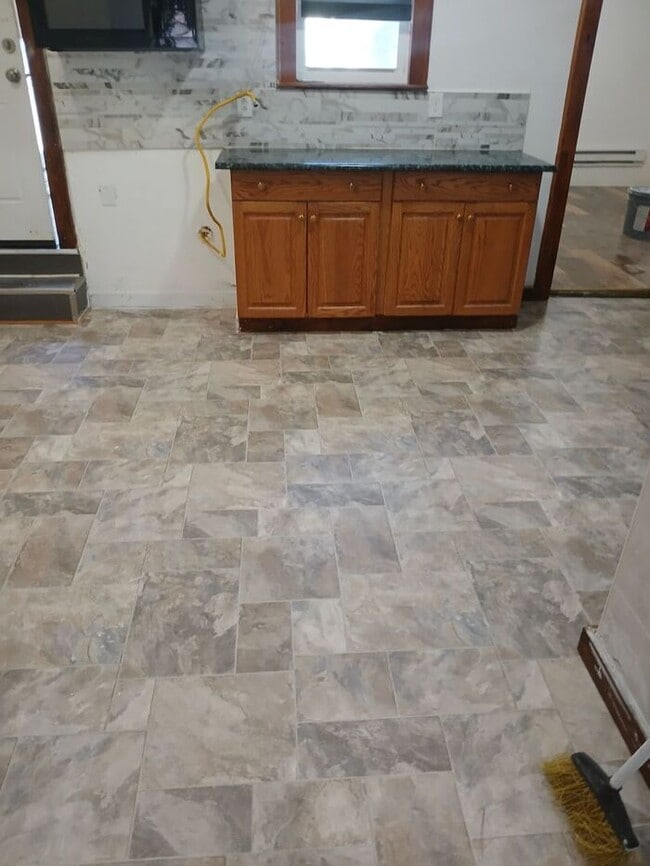 Building Photo - Special Improveent District!! Hurry to see this special place.