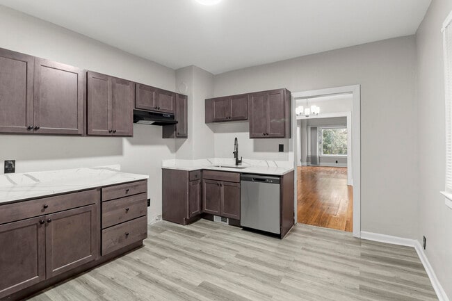 Building Photo - 4074 Virginia Park St