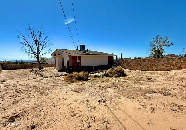 Building Photo - 1217 Iguana Pl