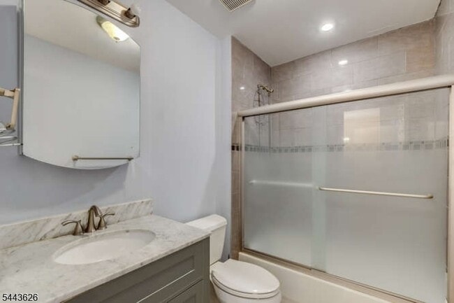 Building Photo - 403 Taggert Dr