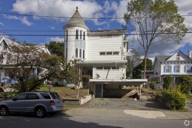 Building Photo - 61 S Clinton St