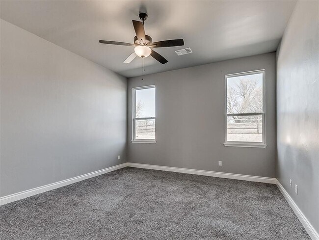 Building Photo - 1617 SW 157th St