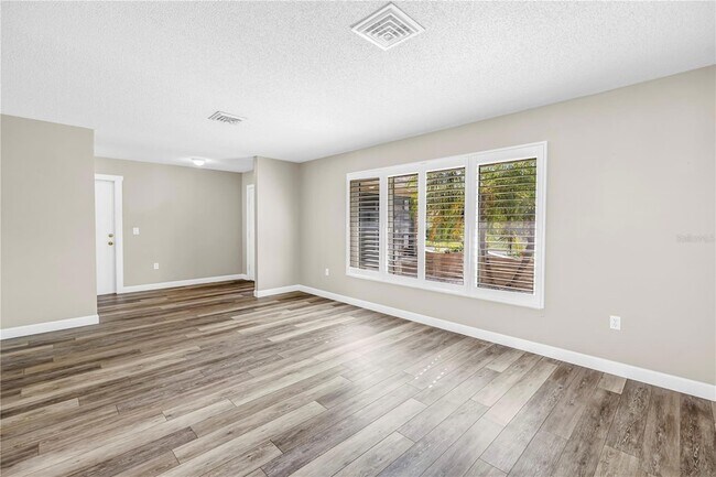 Building Photo - 5771 Timberlake Dr