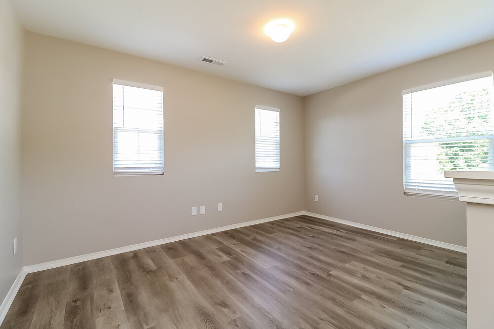 Building Photo - 283 Rowan Dr