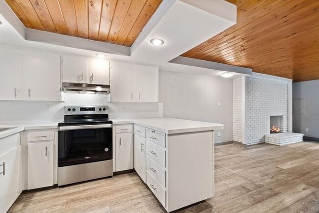 Building Photo - Beautiful 1 bed/ 1 bath ready for you to call home!