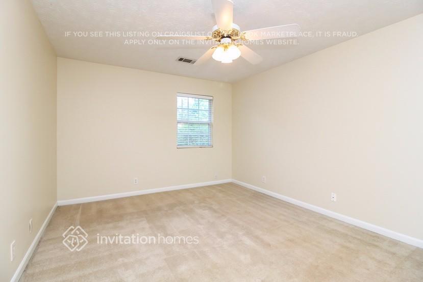 Building Photo - 612 Brighton Dr NW