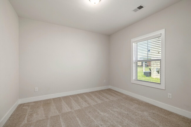 Building Photo - 2070 Hatteras Way