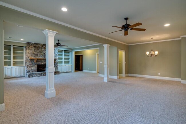 Building Photo - 6213 Arnall Ct