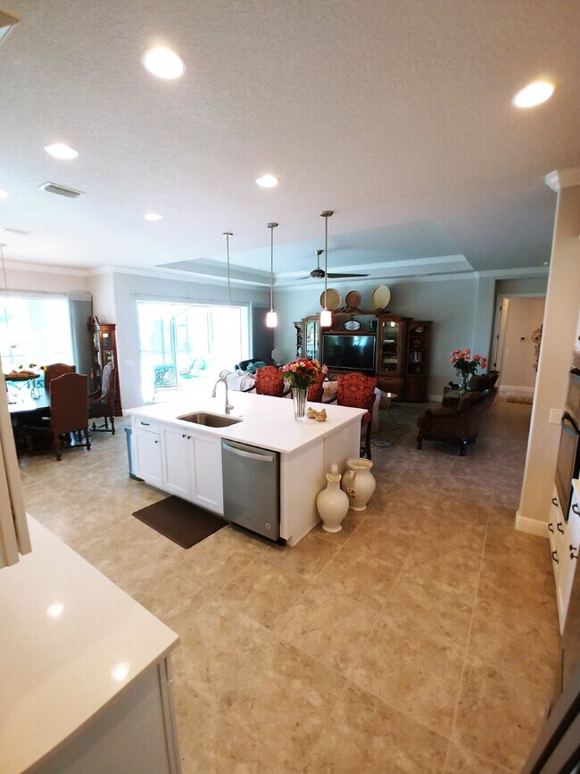 Building Photo - "Spacious 4 Bed, 3.5 Bath Rockledge Rental - Your Dream Home Awaits!"