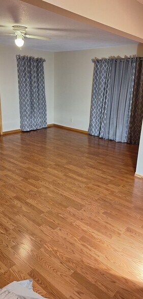 Living room - 719 Polk St