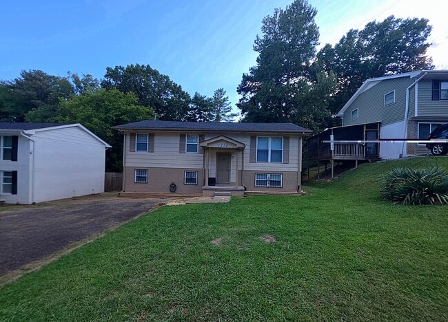 Building Photo - 1424 Carousel Rd